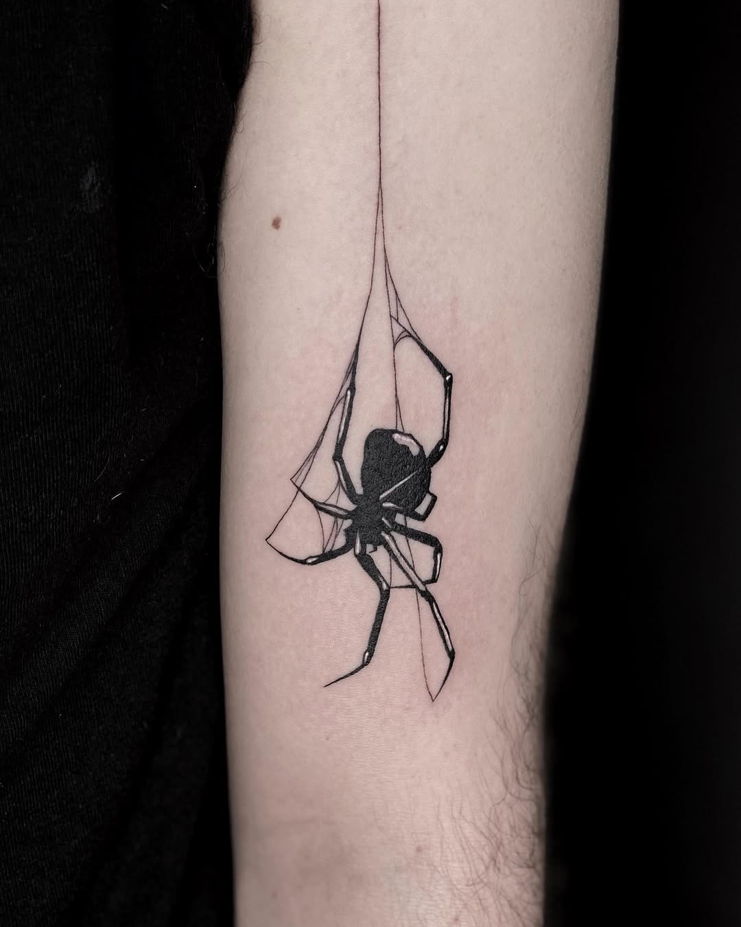 30 Spider Tattoo Ideas 2026: Dark, Delicate, and Impossible to Ignore