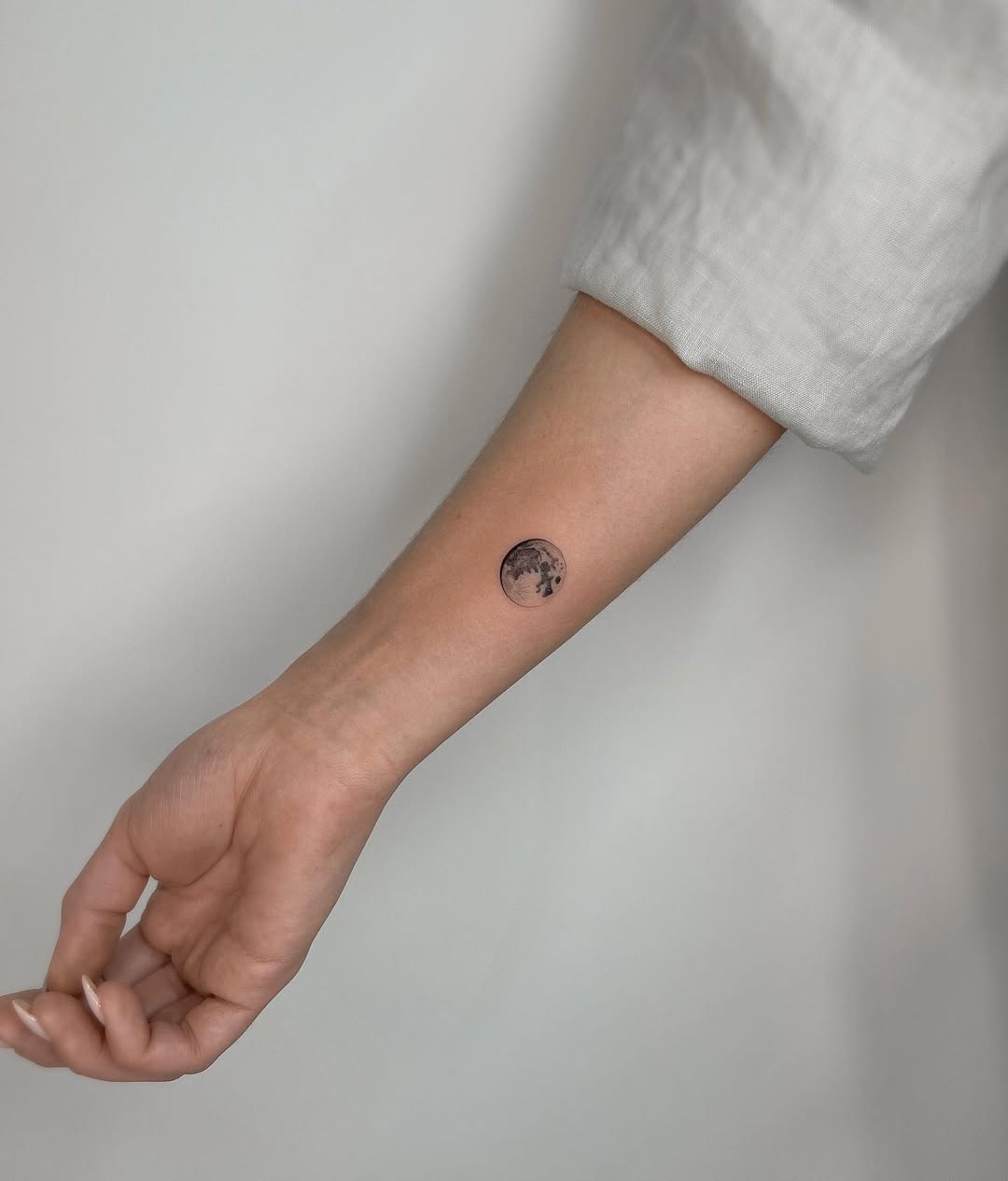 29 Moon Tattoo Ideas 2026: Dreamy Lunar Ink Designs That Feel Personal and Timeless