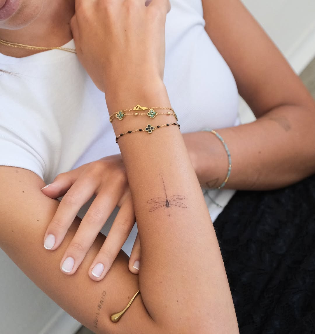 31 Dragonfly Tattoo Ideas 2026: Elegant Fine Line Designs, Tiny Tattoos & Feminine Ink Inspiration