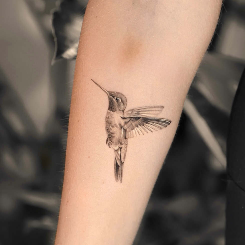 30 Hummingbird Tattoo Ideas 2026: Elegant Designs, Meaning & Styling Inspiration