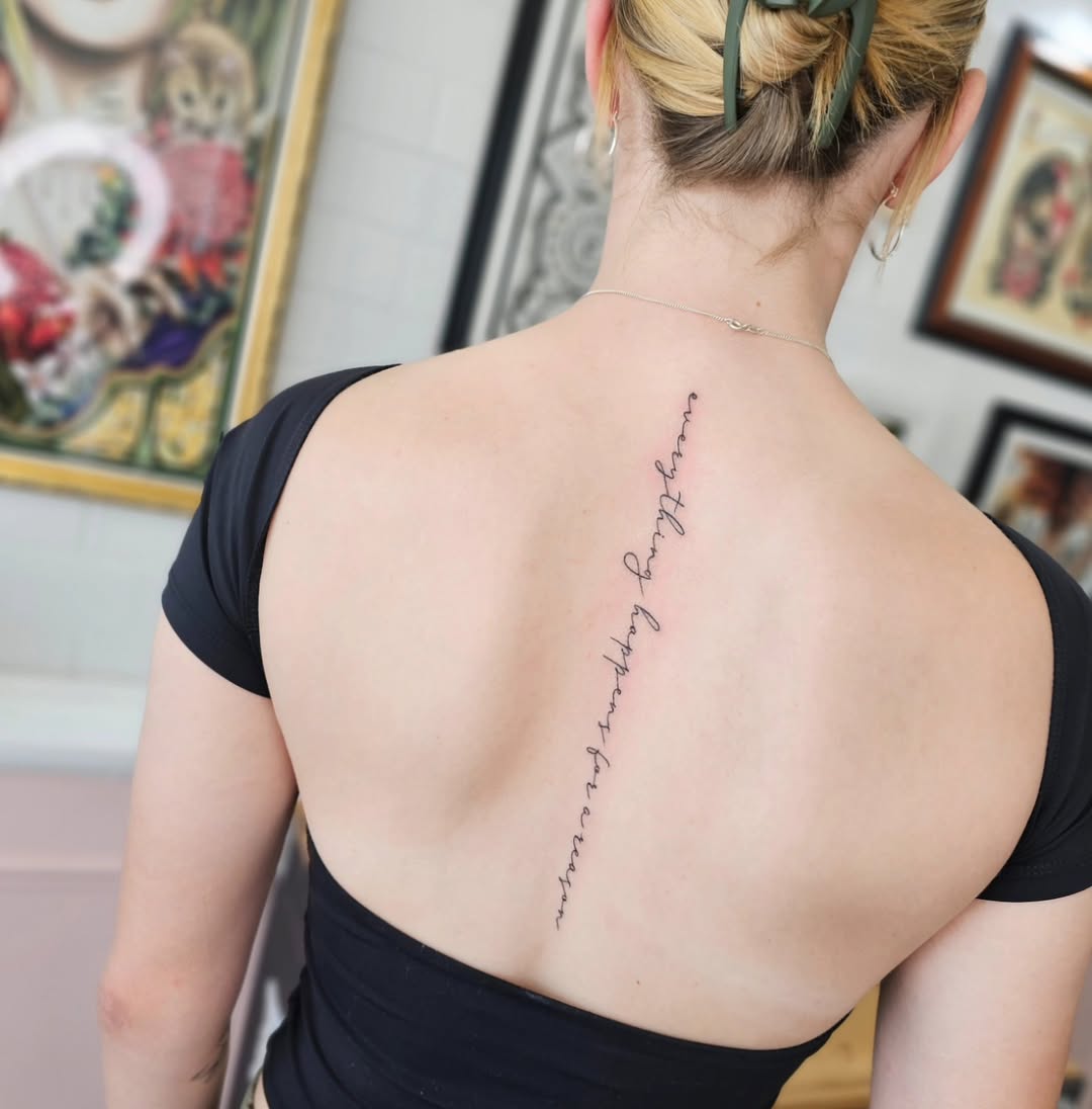 28 Spine Tattoo Ideas 2026: Elegant, Meaningful & Fine Line Designs Taking Over This Year