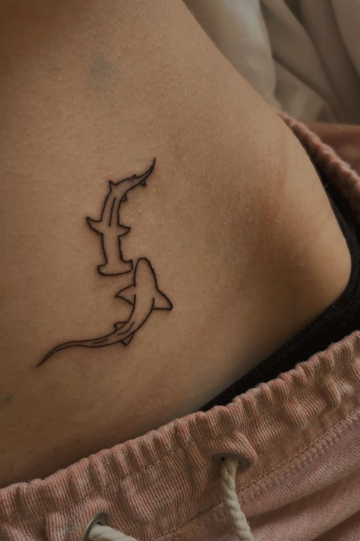 29 Simple Tattoo Ideas 2026: Minimal Designs That Still Make a Statement
