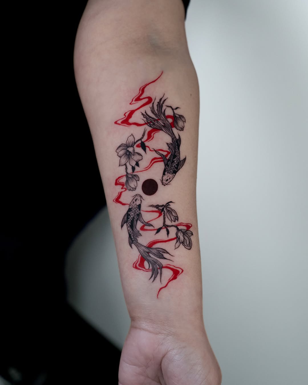 28 Koi Fish Tattoo Ideas 2026: Elegant Japanese Designs, Yin Yang Symbols & Fine Line Ink Trends