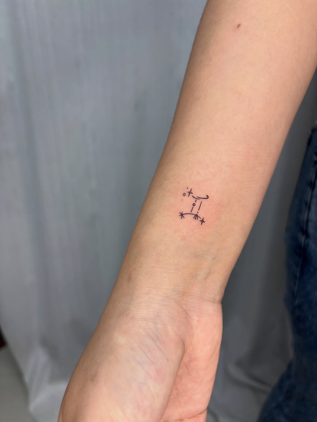 29 Simple Tattoo Ideas 2026: Minimal Designs That Still Make a Statement
