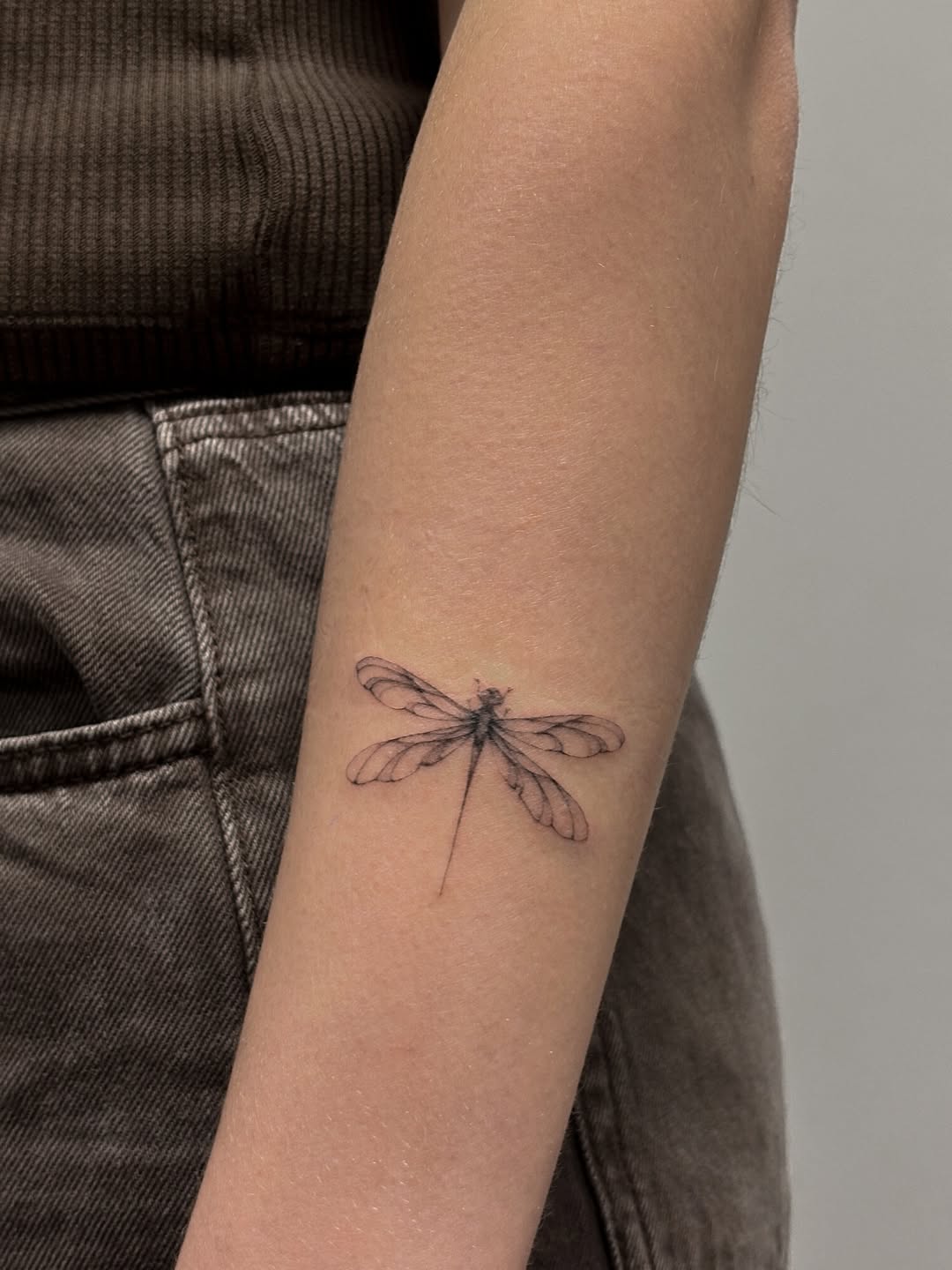 31 Dragonfly Tattoo Ideas 2026: Elegant Fine Line Designs, Tiny Tattoos & Feminine Ink Inspiration