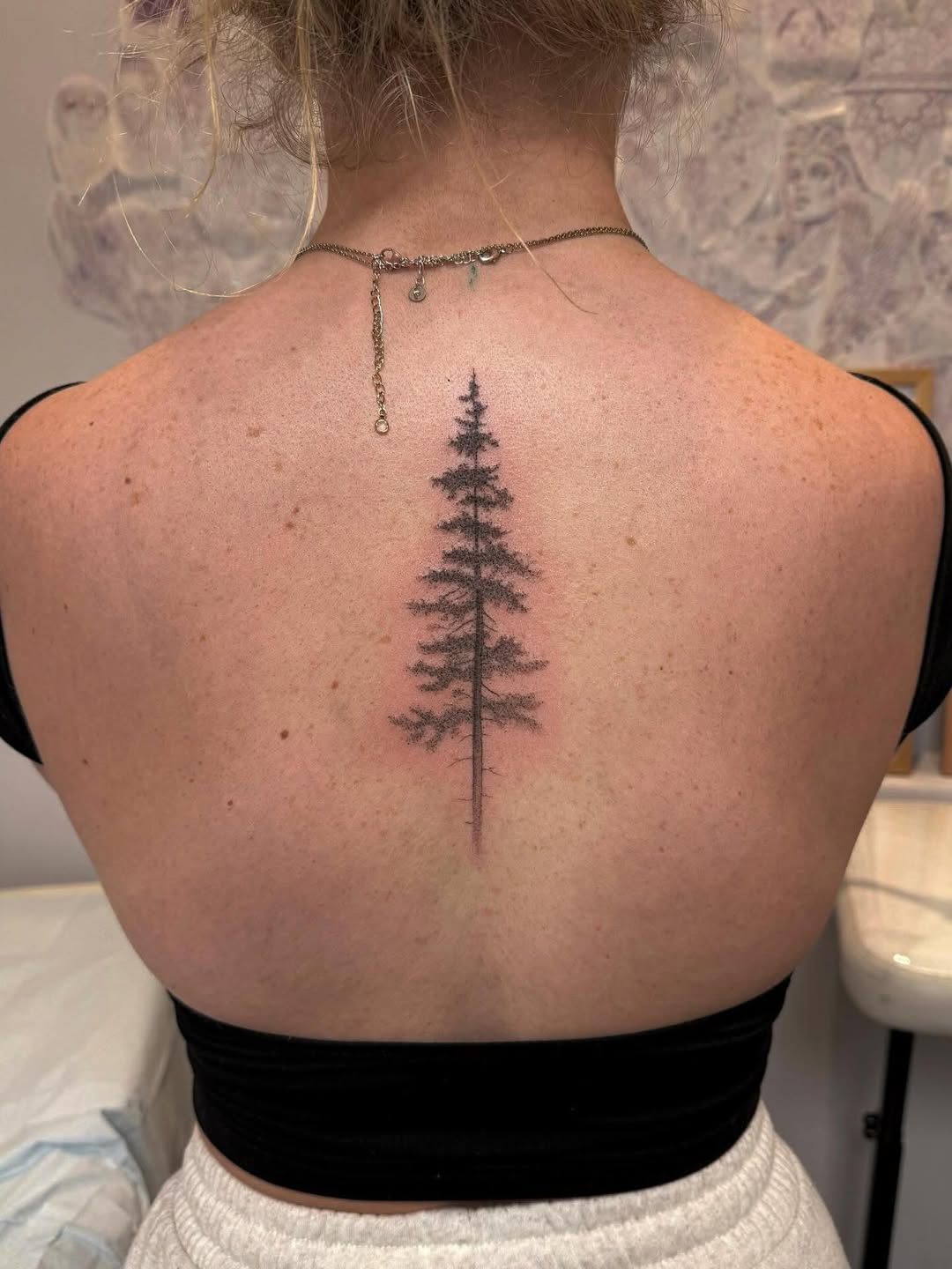 28 Spine Tattoo Ideas 2026: Elegant, Meaningful & Fine Line Designs Taking Over This Year