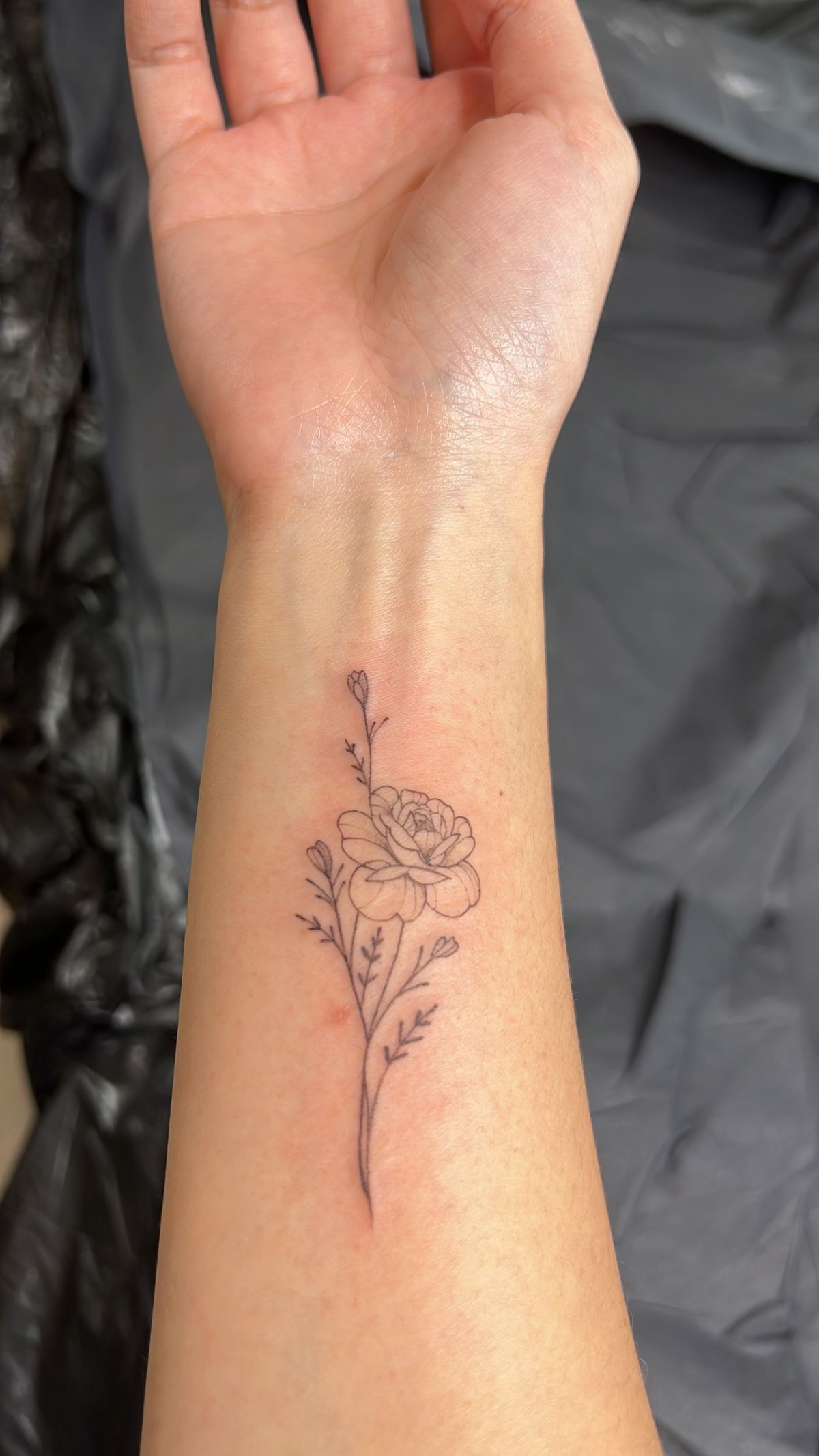 27 Flower Tattoo Ideas 2026: Soft Floral Ink Trends That Feel Personal and Timeless