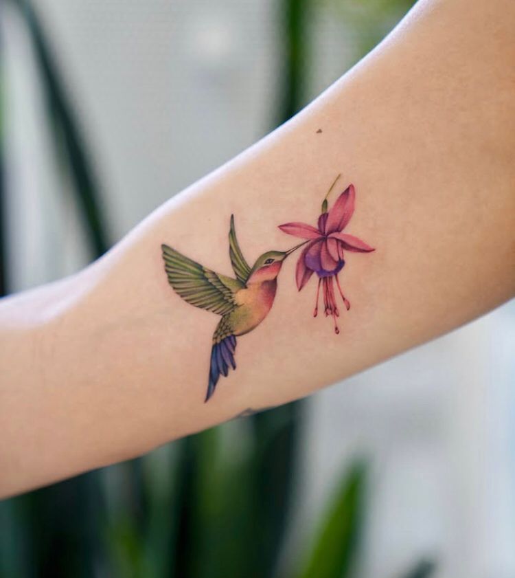 30 Hummingbird Tattoo Ideas 2026: Elegant Designs, Meaning & Styling Inspiration