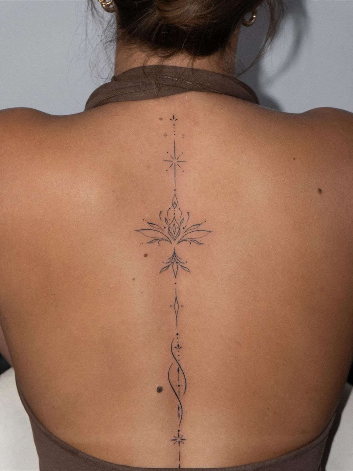 28 Spine Tattoo Ideas 2026: Elegant, Meaningful & Fine Line Designs Taking Over This Year