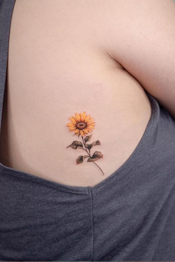 27 Flower Tattoo Ideas 2026: Soft Floral Ink Trends That Feel Personal and Timeless