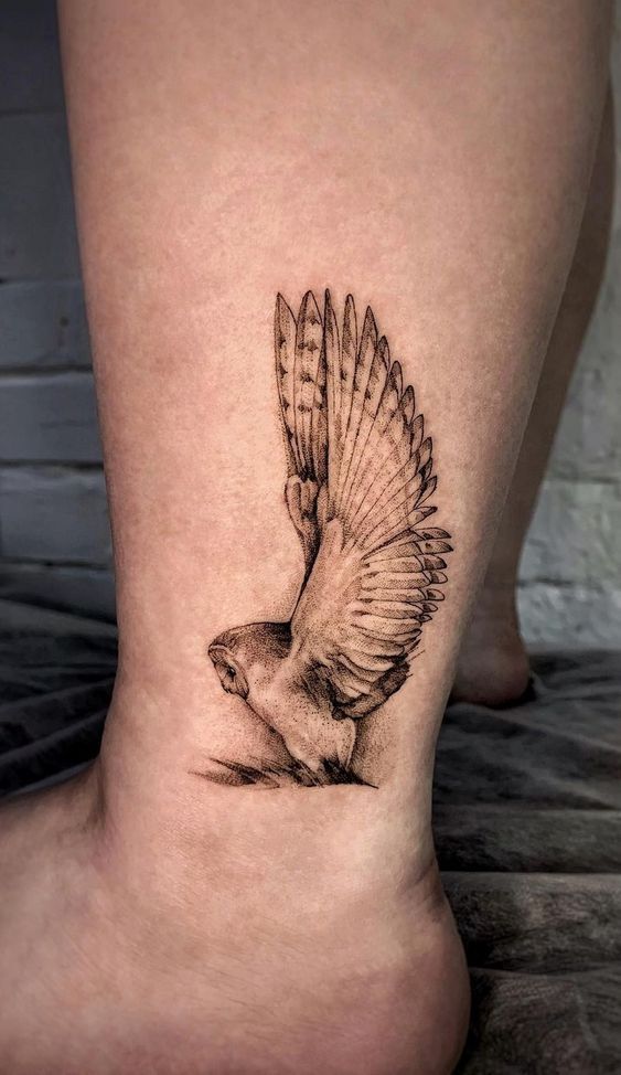 26 Owl Tattoo Ideas 2026 That Blend Dark Realism, Fine Line Art, and Timeless Symbolism