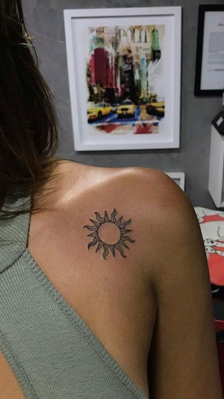 27 Sun Tattoo Ideas 2026: Aesthetic Fine Line, Minimalist & Celestial Designs for Women and Men