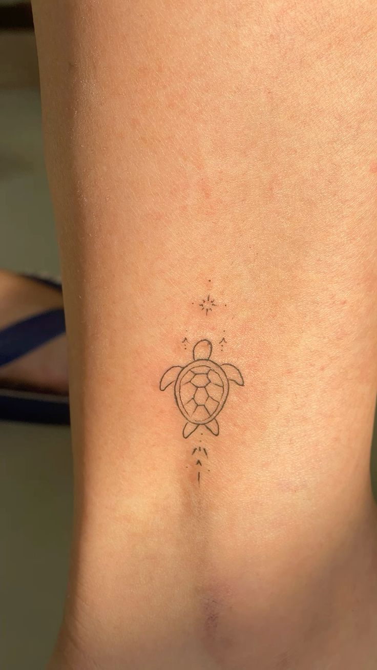 29 Simple Tattoo Ideas 2026: Minimal Designs That Still Make a Statement