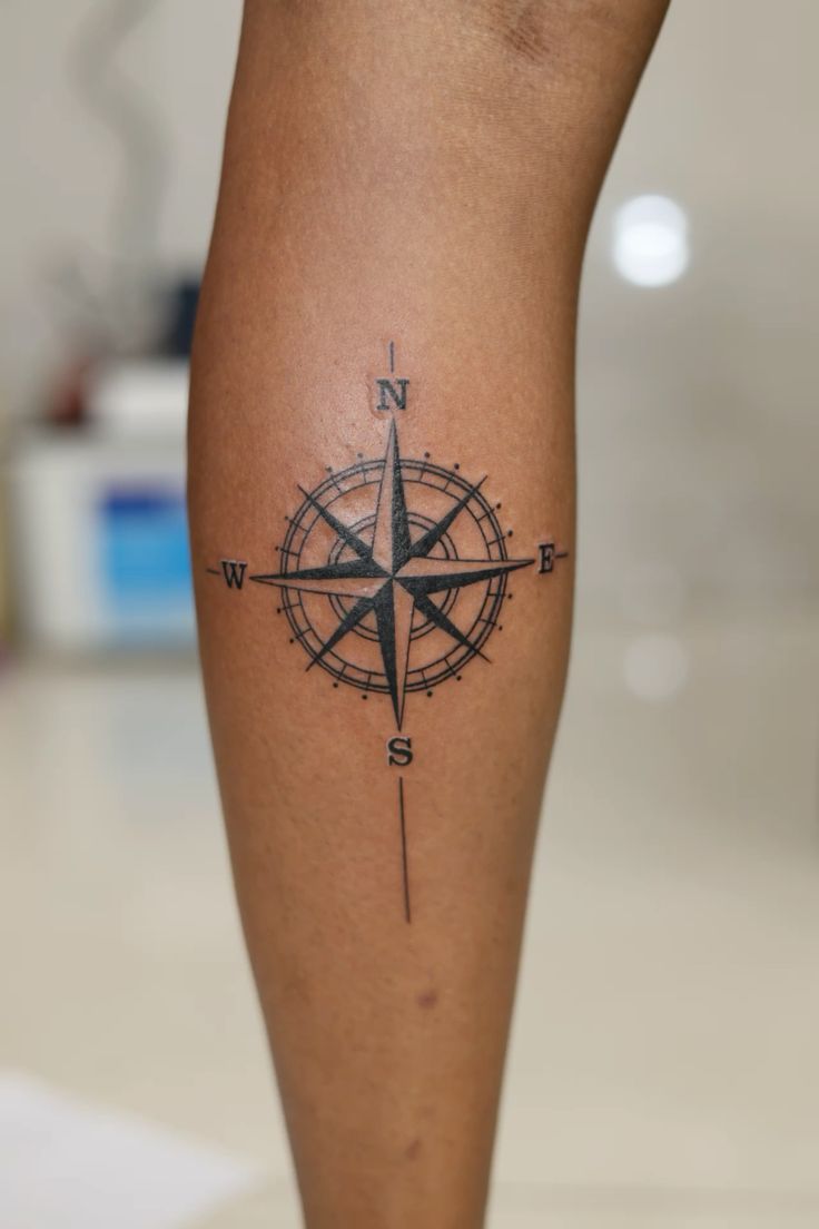 28 Compass Tattoo Ideas 2026: Meaningful Designs for Men and Women Who Love Adventure