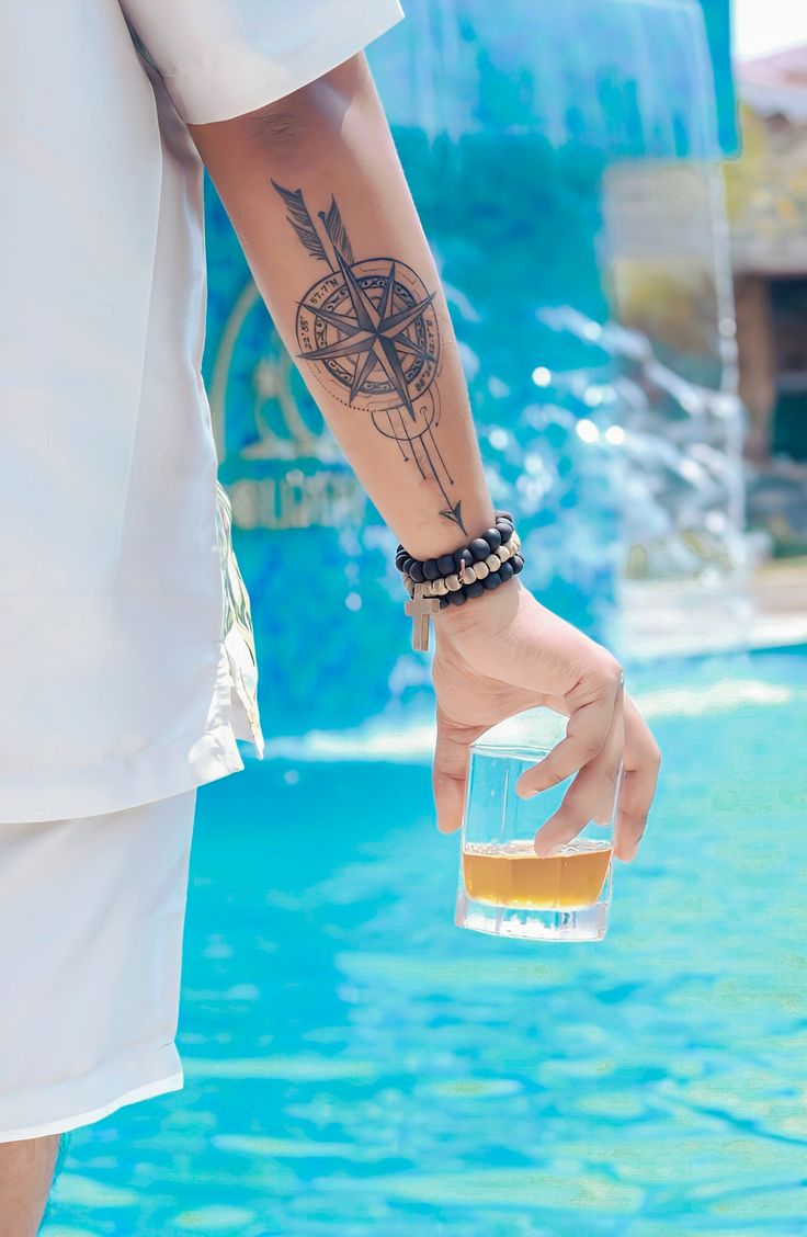 28 Compass Tattoo Ideas 2026: Meaningful Designs for Men and Women Who Love Adventure