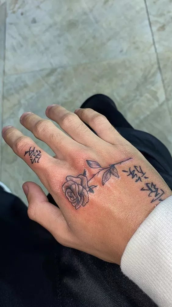 28 Hand Tattoo Ideas 2026: The Most Stylish Designs Taking Over This Year