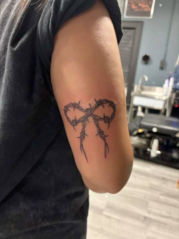 29 Barbed Wire Tattoo Ideas 2026: Bold, Minimalist, and Symbolic Designs for Every Style