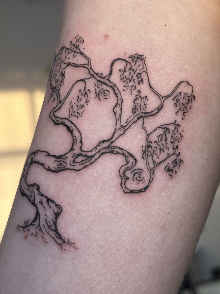 30 Tree Tattoo Ideas 2026: Inspiring Designs That Celebrate Nature, Growth, and Timeless Symbolism