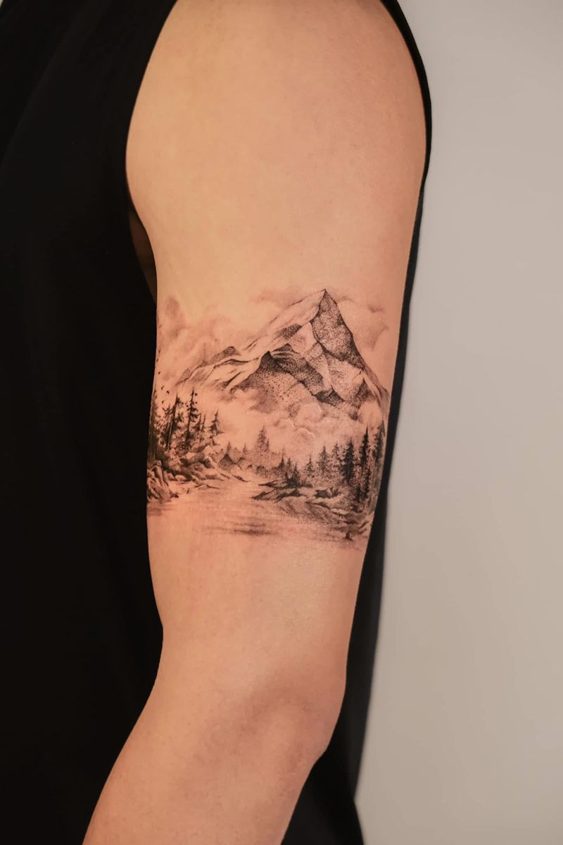 31 Mountain Tattoo Ideas 2026: Inspiring Designs for Nature Lovers and Adventure Seekers