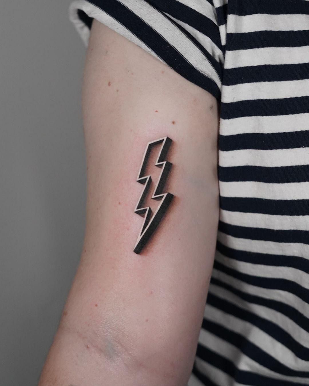 29 Lightning Tattoo Ideas 2026: Powerful Designs That Capture the Beauty of the Storm