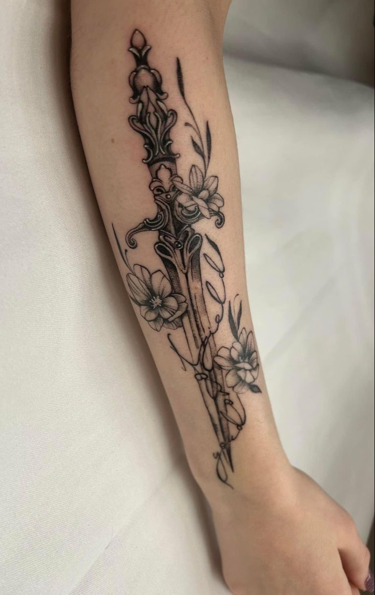 30 Dagger Tattoo Ideas 2026: Stunning Blade Designs That Balance Beauty, Symbolism, and Edge