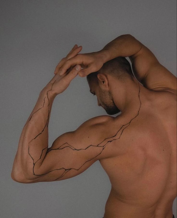 29 Lightning Tattoo Ideas 2026: Powerful Designs That Capture the Beauty of the Storm