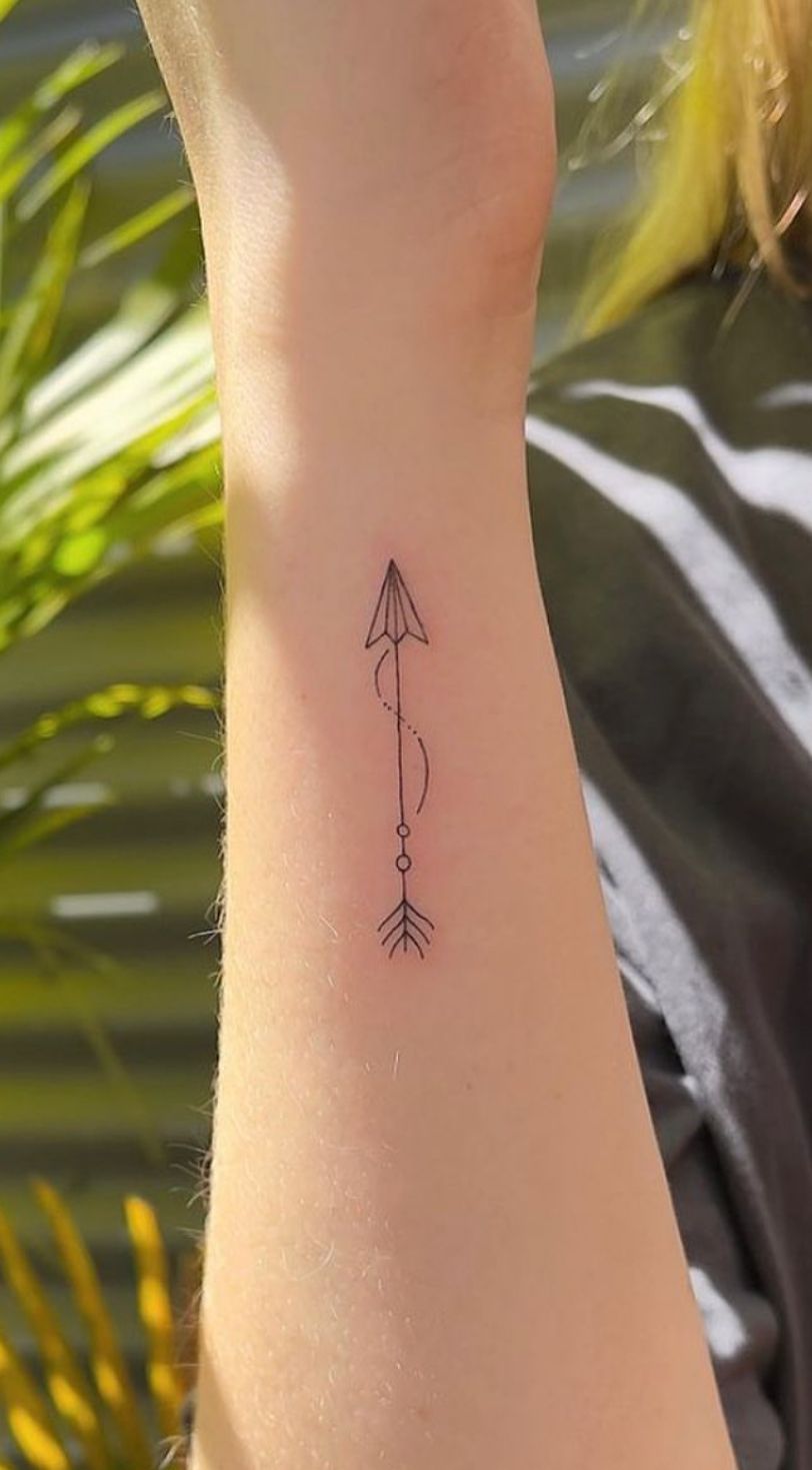 27 Arrow Tattoo Ideas 2026: Meaningful Designs That Balance Style, Symbolism, and Simplicity