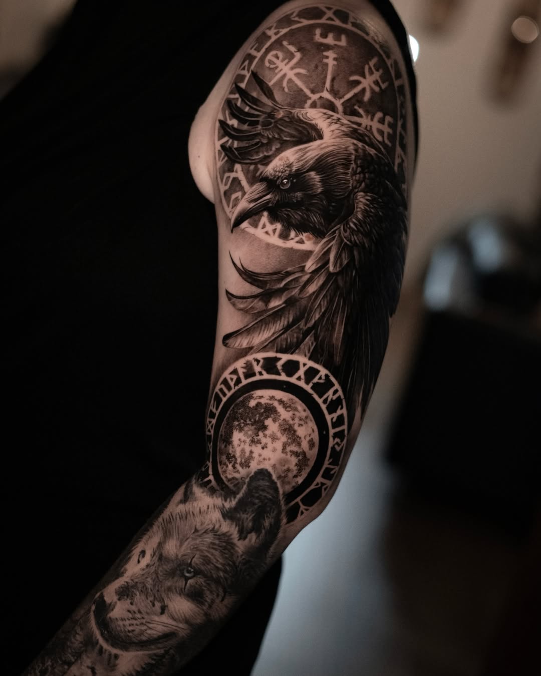 28 Raven Tattoo Ideas 2026: Powerful Designs Inspired by Mythology, Nature, and Modern Ink