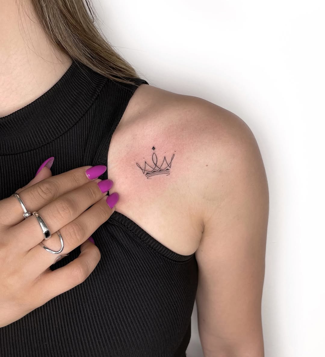 28 Crown Tattoo Ideas 2026: Regal Designs That Symbolize Power, Confidence, and Legacy