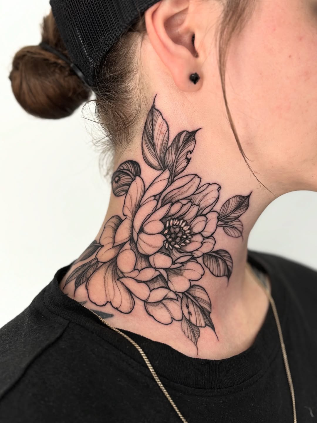 30 Neck Tattoo Ideas 2026: Bold, Minimalist, and Artistic Designs Redefining Modern Ink