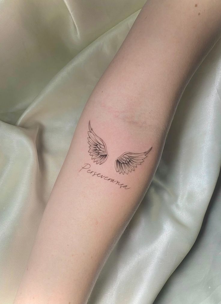 28 Angel Wings Tattoo Ideas 2026: Meaningful, Dainty & Timeless Designs for Every Style