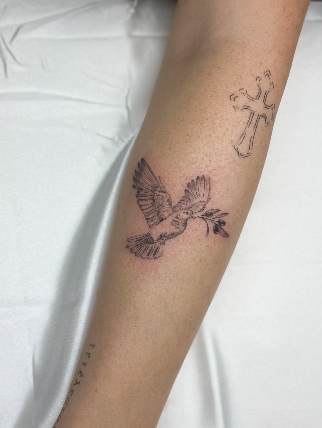 29 Dove Tattoo Ideas 2026: Meaningful Designs That Celebrate Peace, Freedom, and Hope