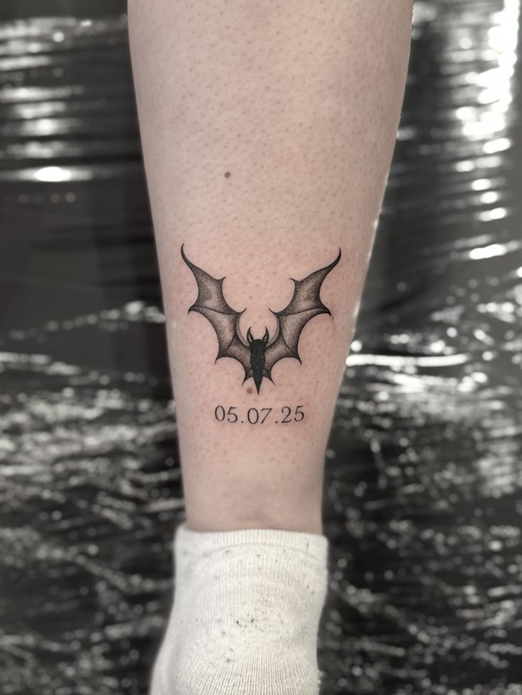 33 Bat Tattoo Ideas 2026: Stunning Designs From Tiny Flying Bats to Gothic Masterpieces