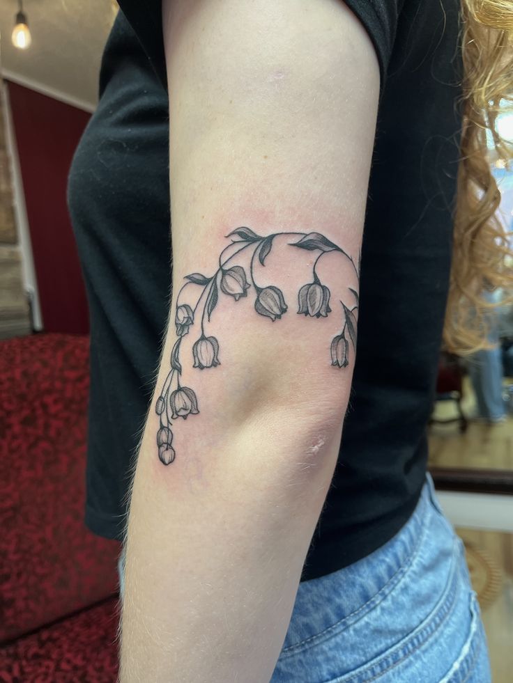 29 Lily of the Valley Tattoo Ideas 2026: Elegant Designs Full of Meaning and Delicate Beauty