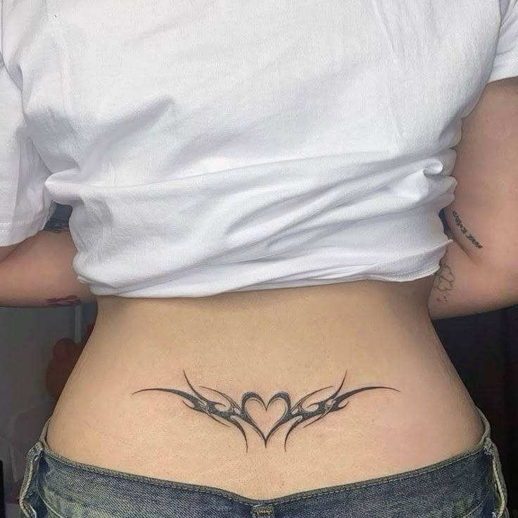31 Tattoo on the Lower Back Ideas 2026: Stylish Designs Making a Strong Comeback