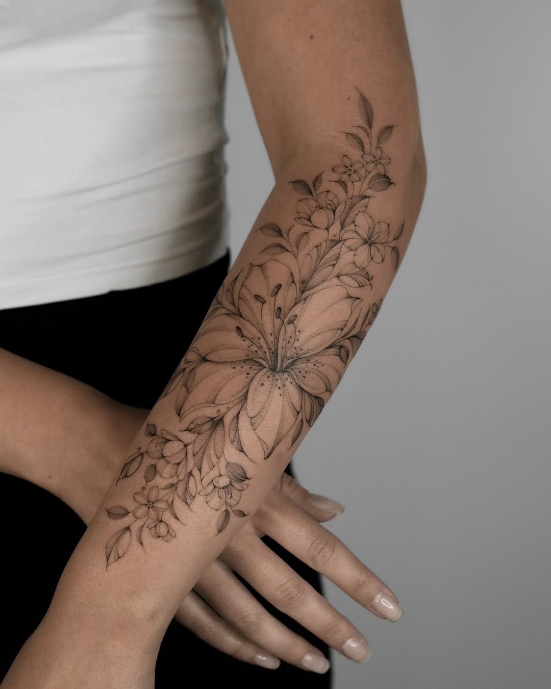 29 Lily Tattoo Ideas 2026: Elegant Floral Designs for Every Style