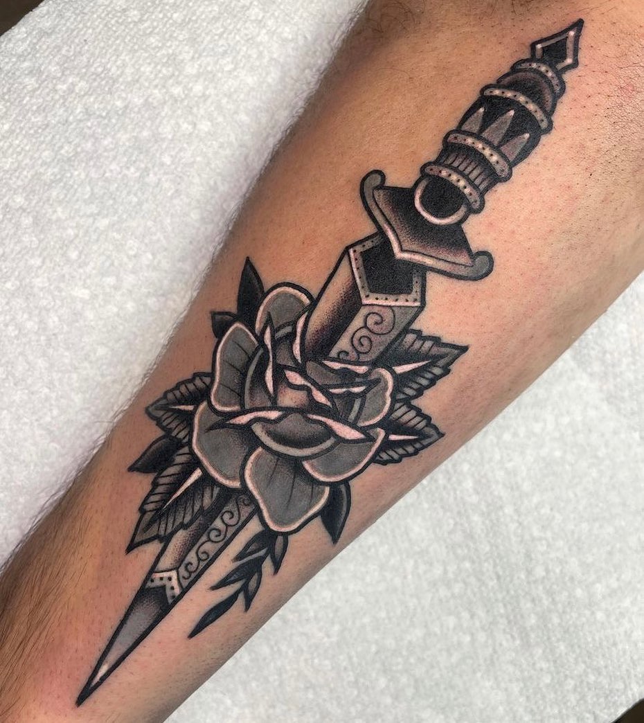 30 Dagger Tattoo Ideas 2026: Stunning Blade Designs That Balance Beauty, Symbolism, and Edge