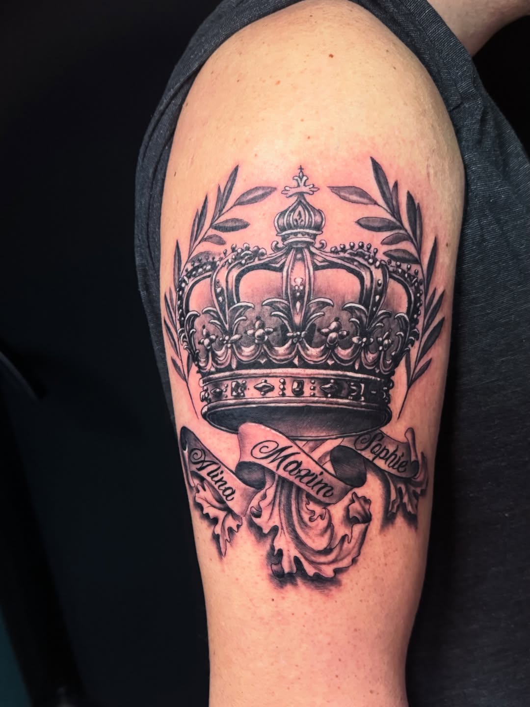 28 Crown Tattoo Ideas 2026: Regal Designs That Symbolize Power, Confidence, and Legacy