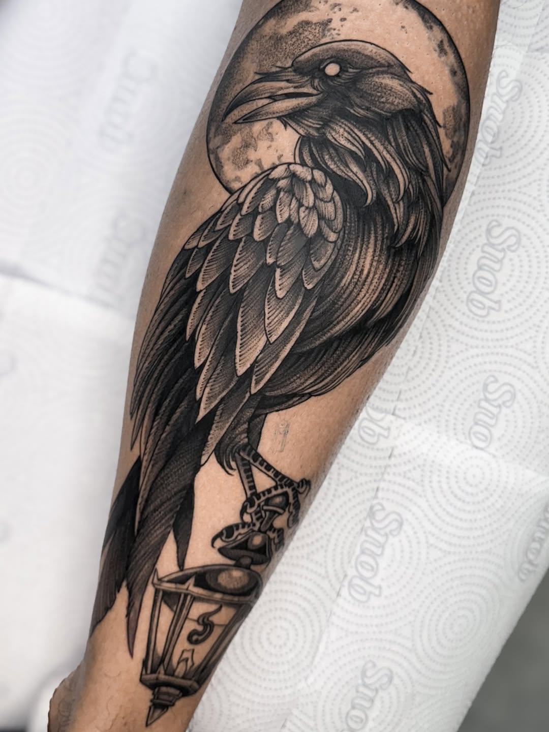 28 Raven Tattoo Ideas 2026: Powerful Designs Inspired by Mythology, Nature, and Modern Ink
