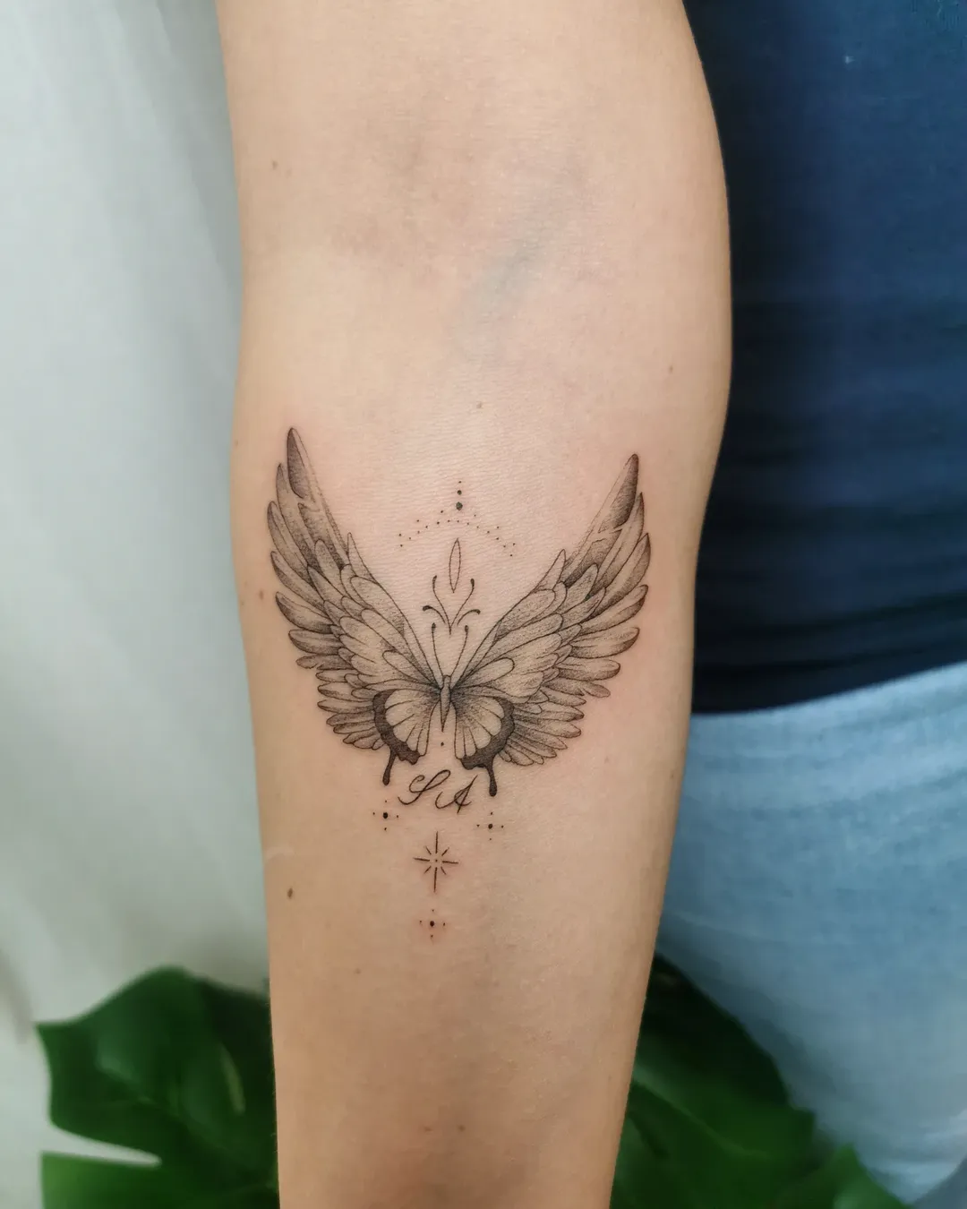 28 Angel Wings Tattoo Ideas 2026: Meaningful, Dainty & Timeless Designs for Every Style
