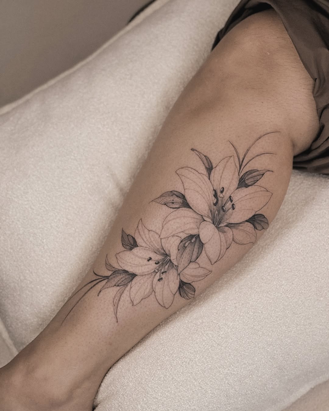 29 Lily Tattoo Ideas 2026: Elegant Floral Designs for Every Style
