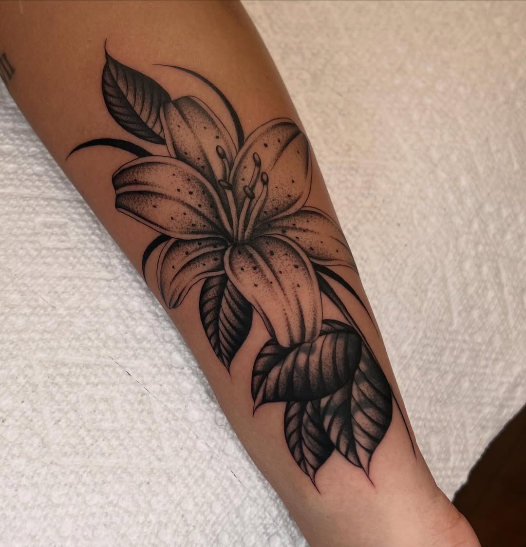 29 Lily Tattoo Ideas 2026: Elegant Floral Designs for Every Style