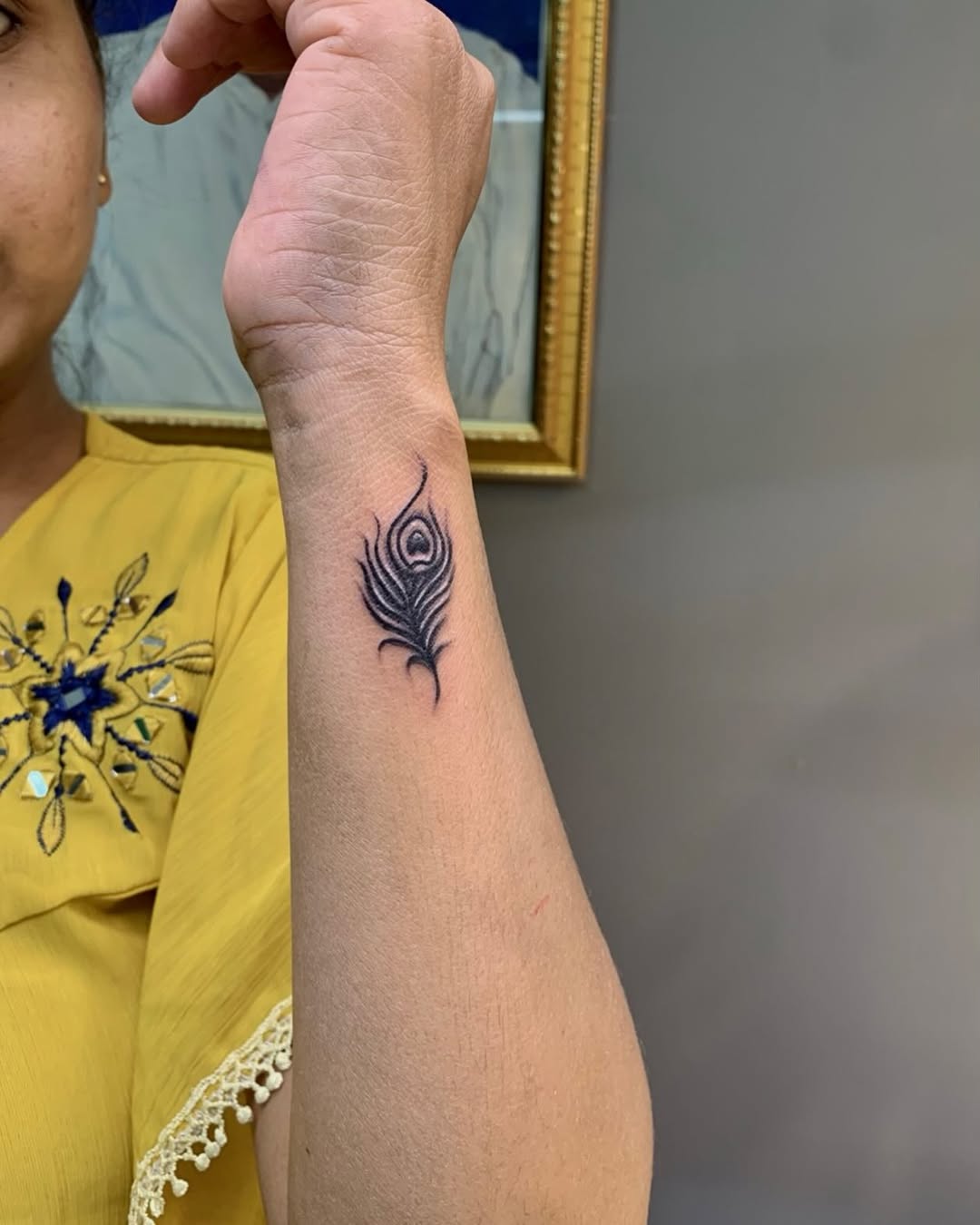 28 Feather Tattoo Ideas 2026: Elegant Designs, Symbolism, and Timeless Inspiration