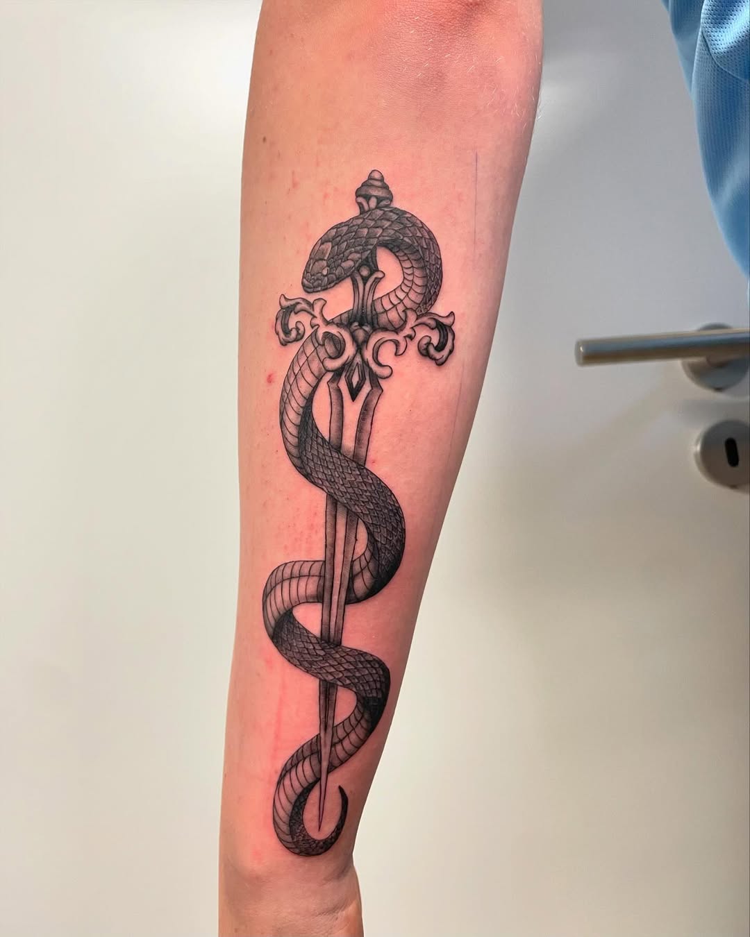 30 Dagger Tattoo Ideas 2026: Stunning Blade Designs That Balance Beauty, Symbolism, and Edge