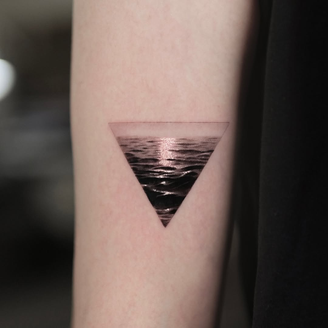 29 Wave Tattoo Ideas 2026: Ocean-Inspired Designs That Capture Freedom, Motion, and Meaning