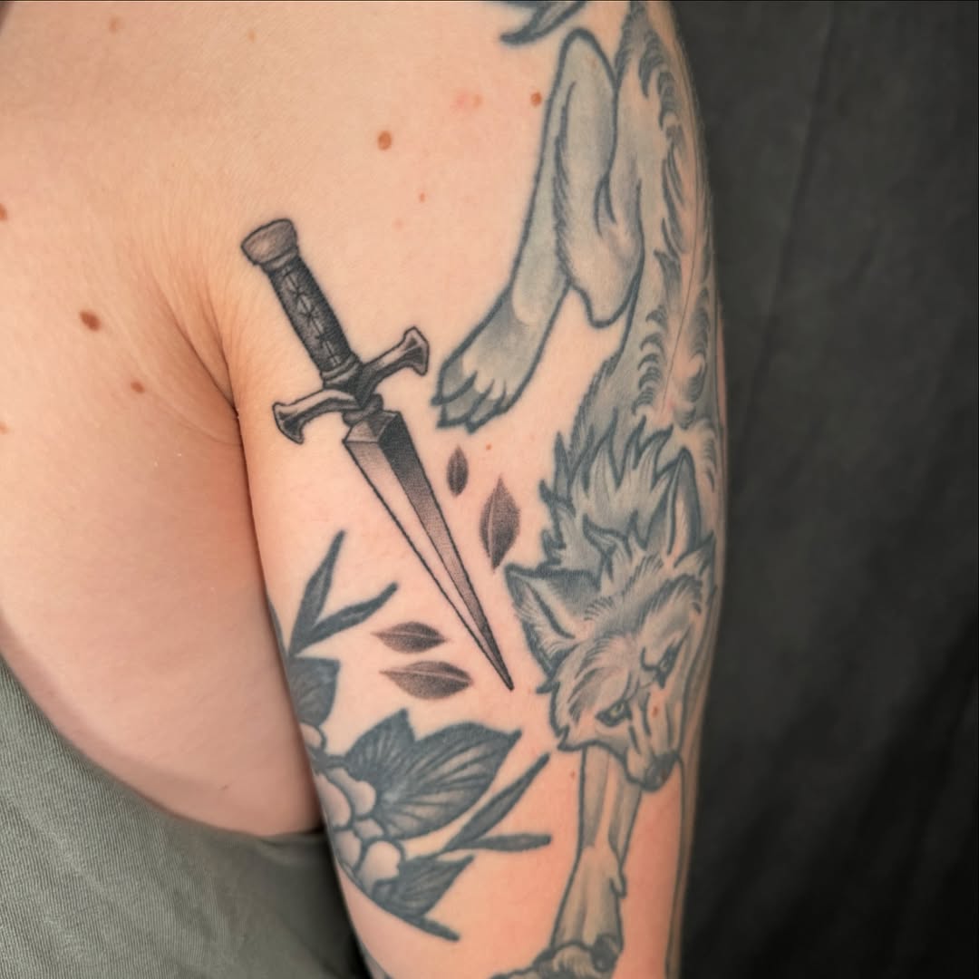 30 Dagger Tattoo Ideas 2026: Stunning Blade Designs That Balance Beauty, Symbolism, and Edge
