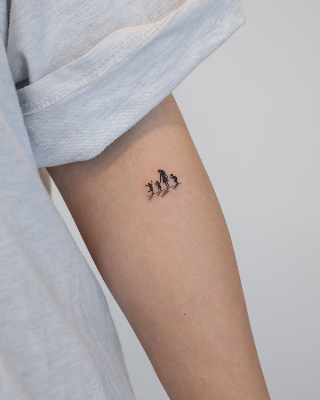 31 Family Tattoo Ideas 2026: Meaningful Designs That Celebrate the People Who Matter Most
