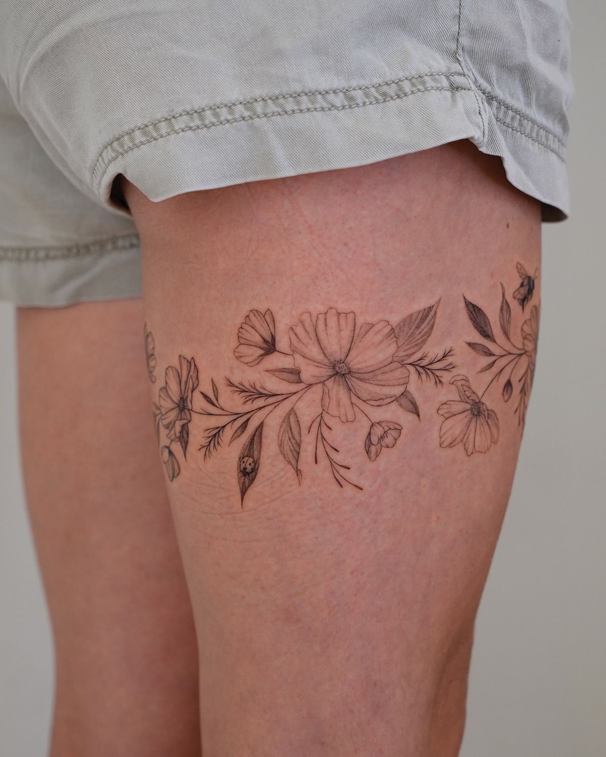 29 Thigh Tattoo Ideas 2026: Stunning Designs That Turn Your Legs Into a Work of Art