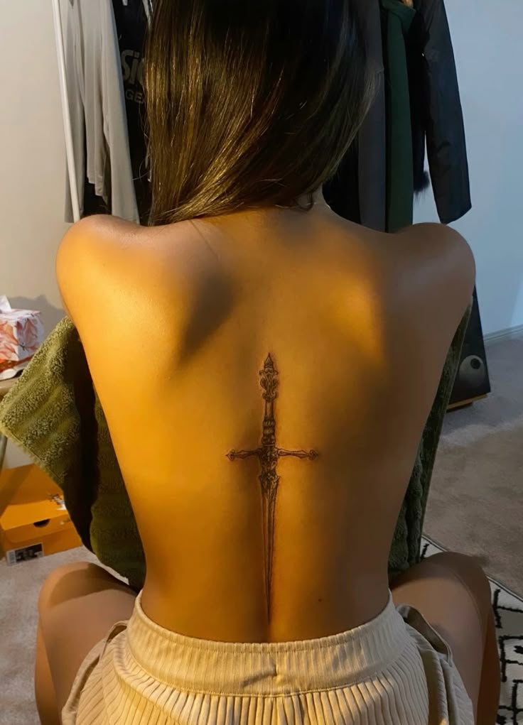 30 Dagger Tattoo Ideas 2026: Stunning Blade Designs That Balance Beauty, Symbolism, and Edge