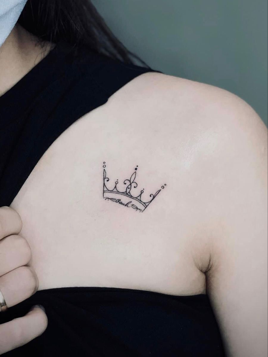 28 Crown Tattoo Ideas 2026: Regal Designs That Symbolize Power, Confidence, and Legacy